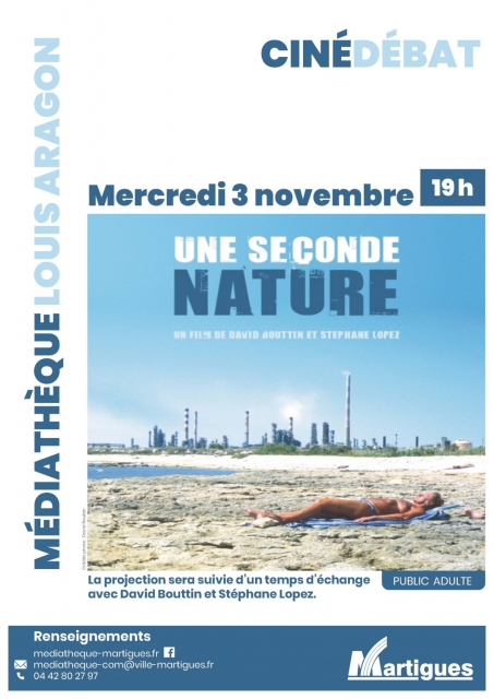 Affiche du film « Une seconde nature » Femme couché sur la plage, en fond les usines